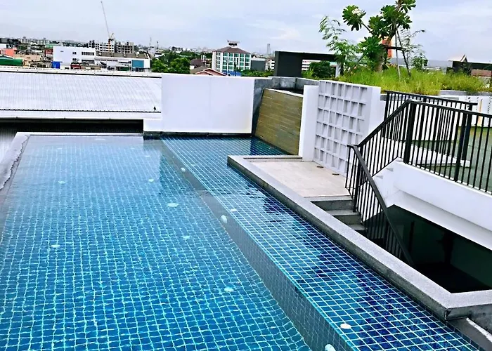 Hue Sukhumvit Phra Khanong